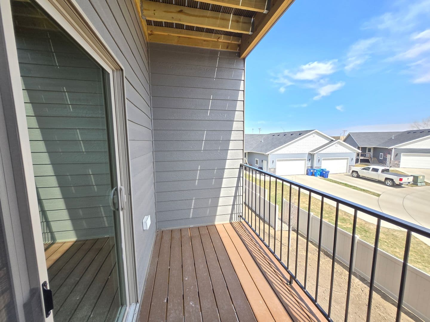 Sioux Falls Apartment: 3600 S. Linedrive Avenue