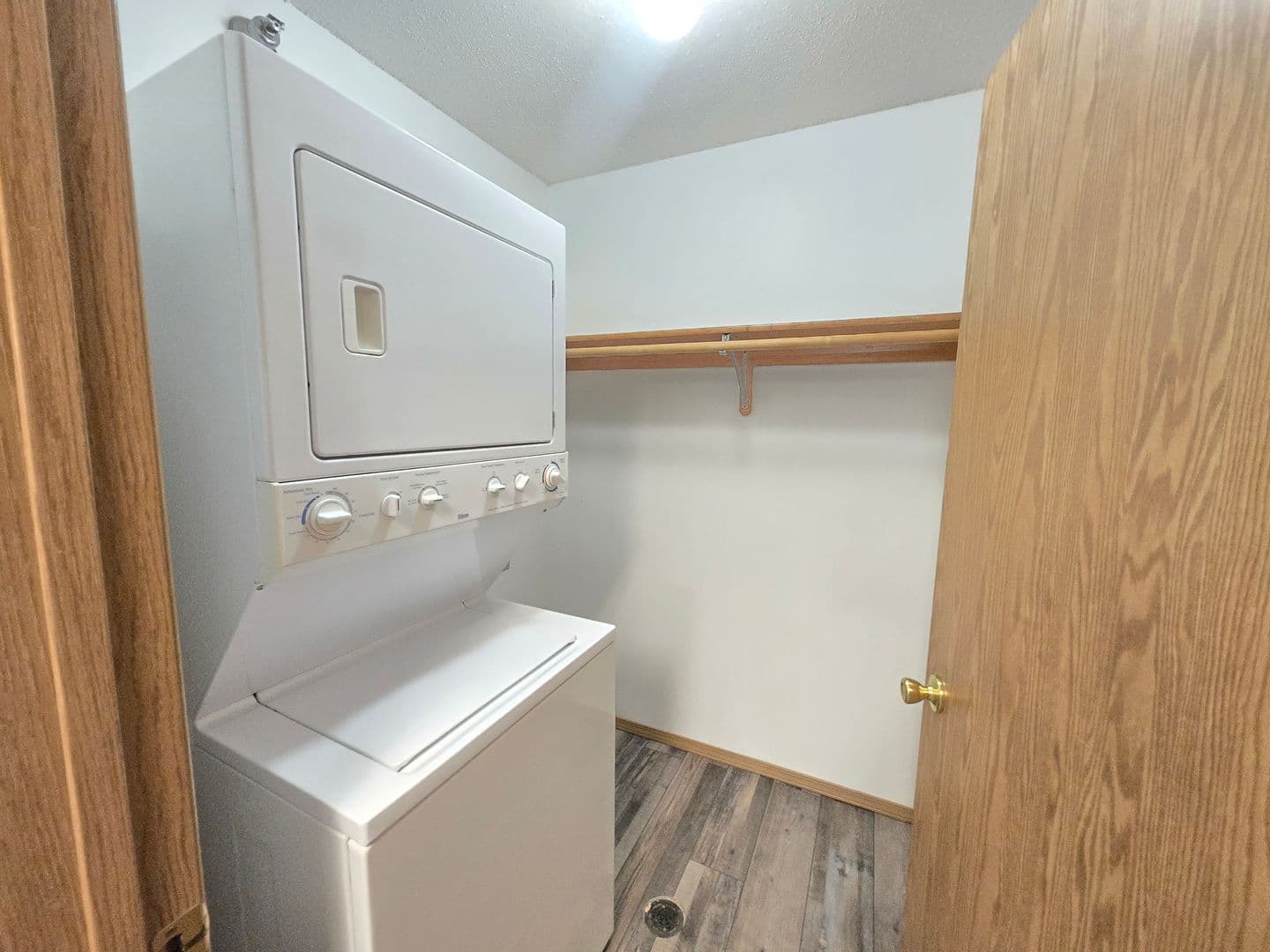 SIOUX FALLS Apartment: 4512 E. 42ND ST.