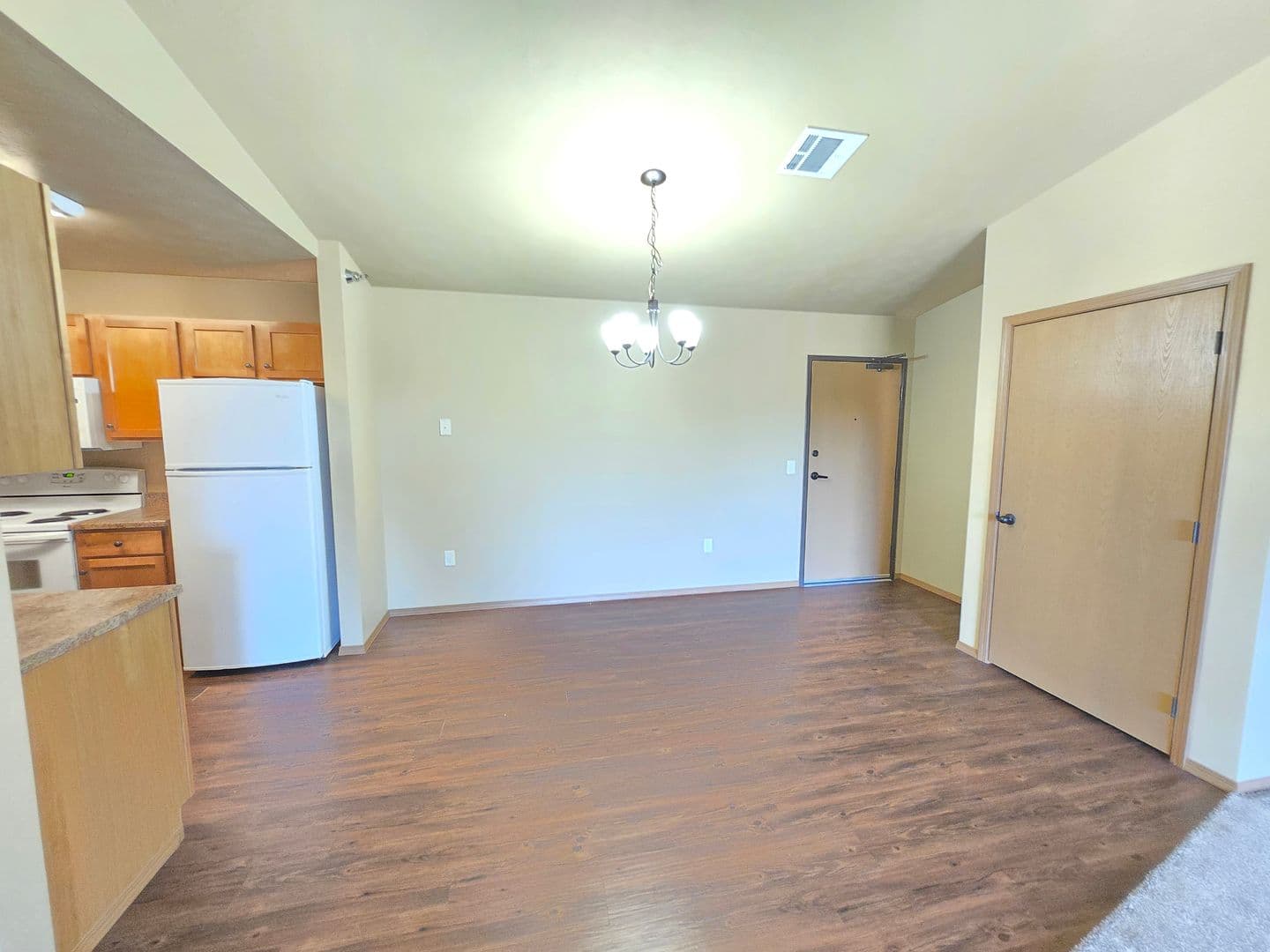 SIOUX FALLS Apartment: 4510 E. 53RD ST.
