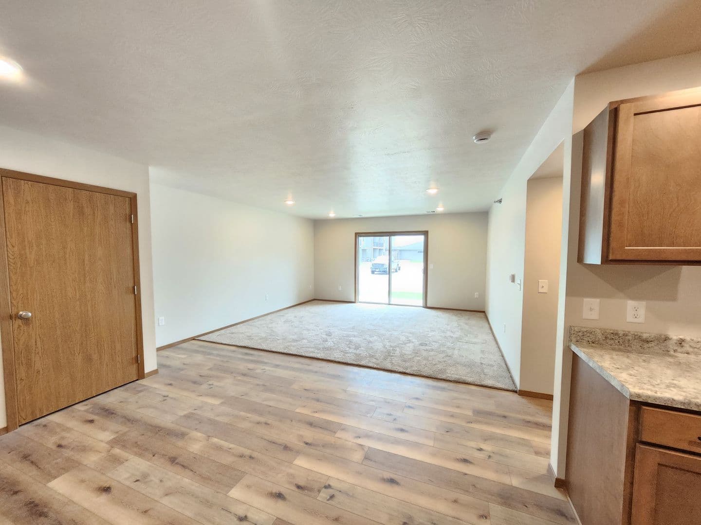 Sioux Falls Apartment: 3600 S. Linedrive Avenue
