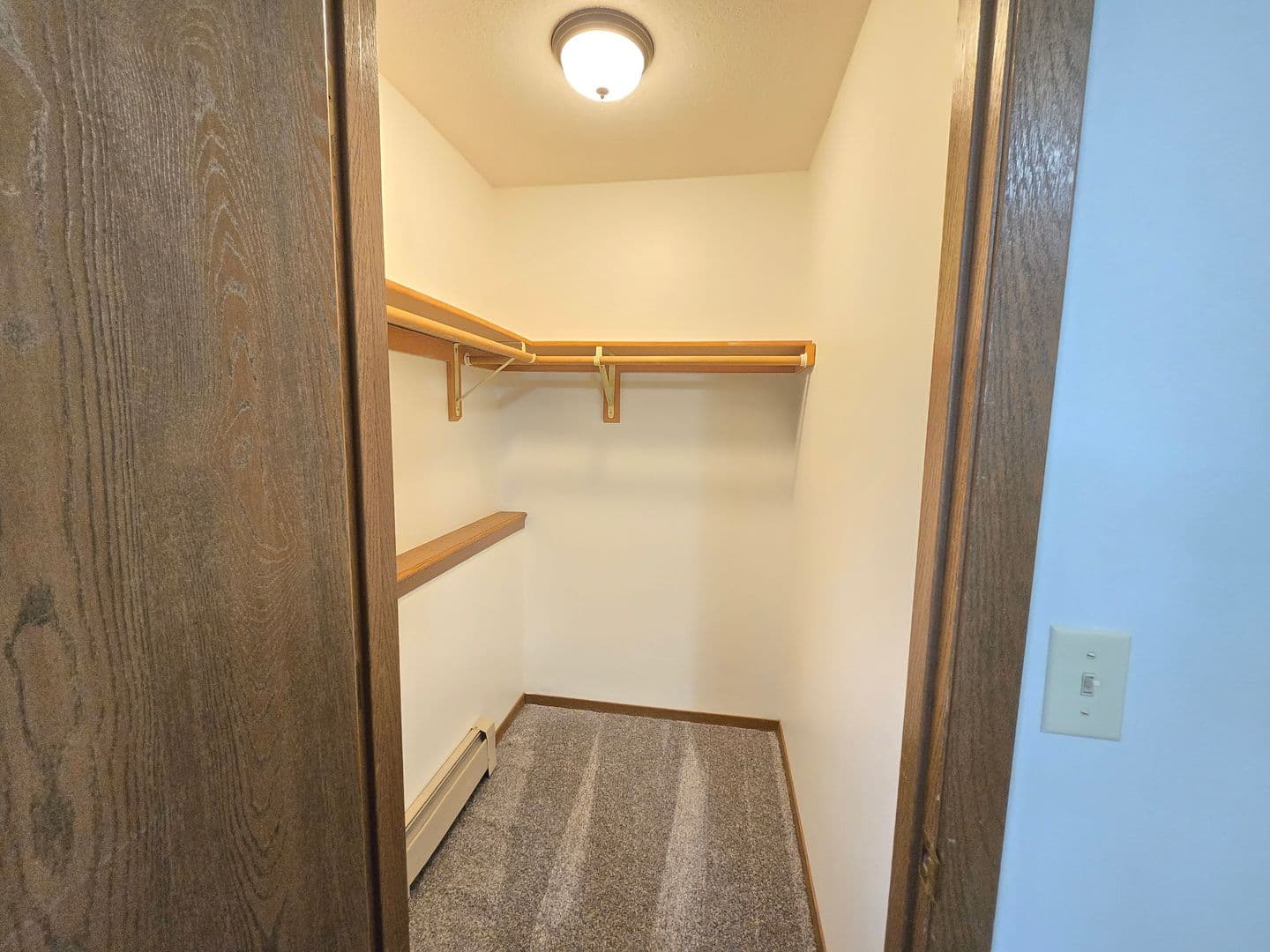 SIOUX FALLS Apartment: 5301 W. 56TH ST.