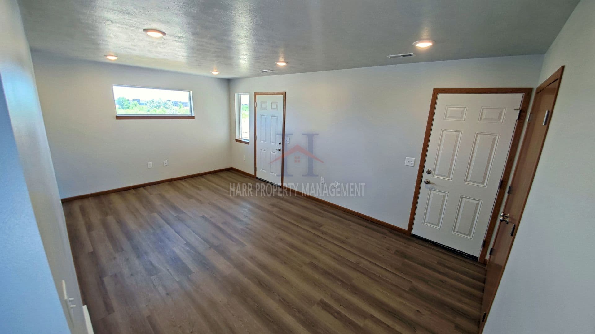 Sioux Falls Apartment: 5700 Hitching Place