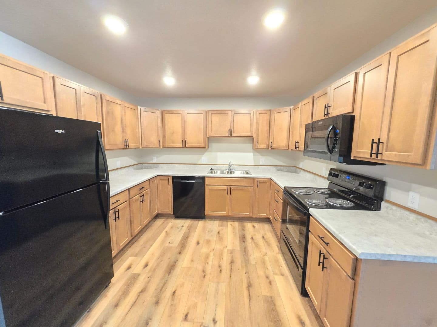 Sioux Falls Apartment: 3600 S. Linedrive Avenue