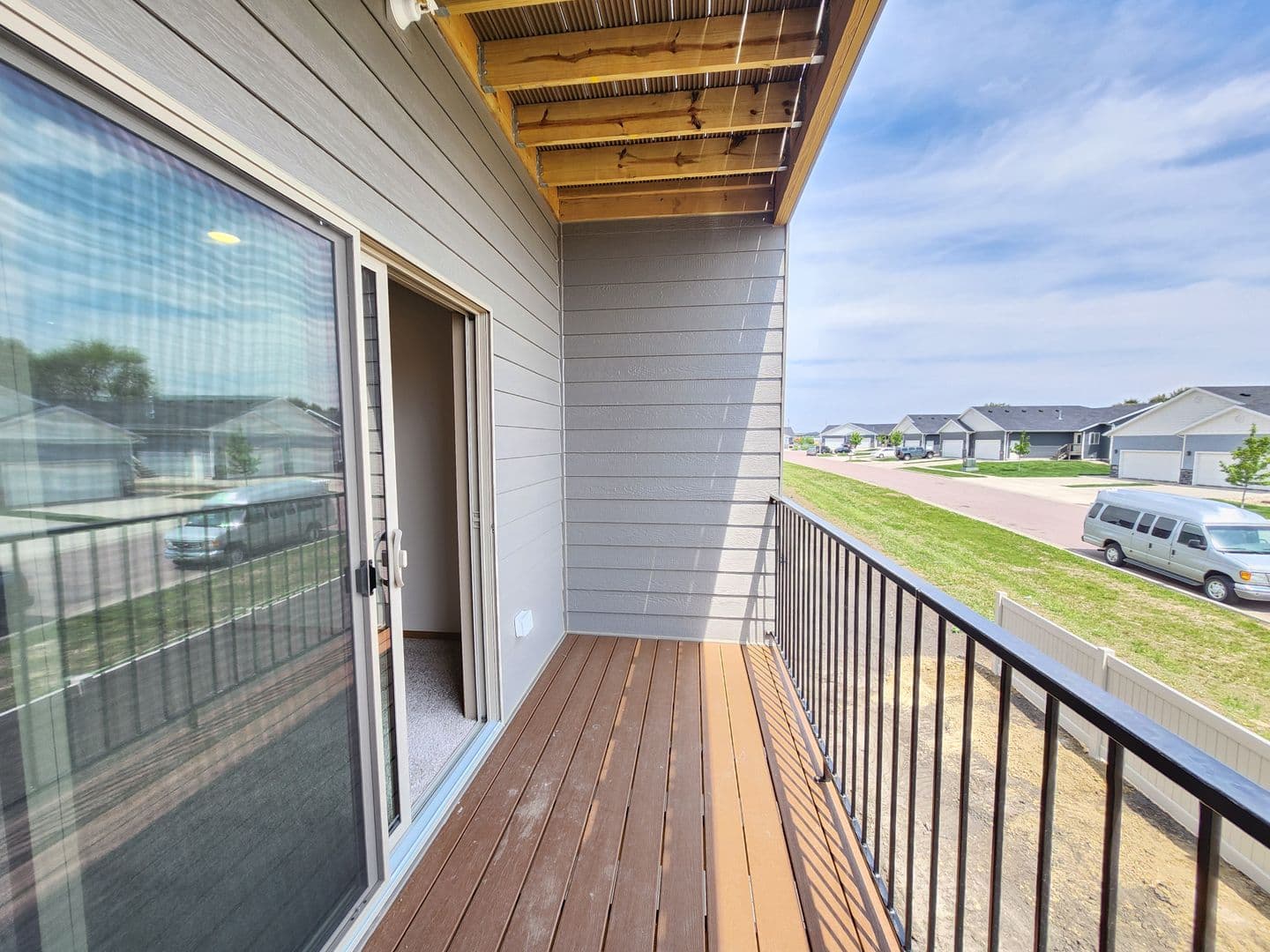 Sioux Falls Apartment: 3600 S. Linedrive Avenue