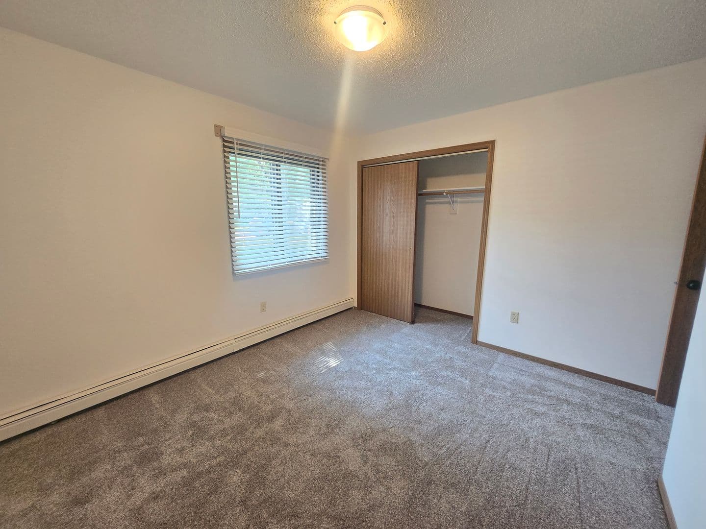 SIOUX FALLS Apartment: 6500 W. 43RD ST.