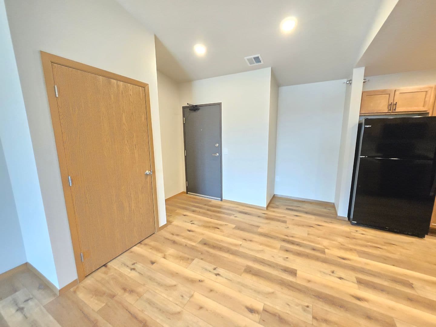 Sioux Falls Apartment: 3600 S. Linedrive Avenue
