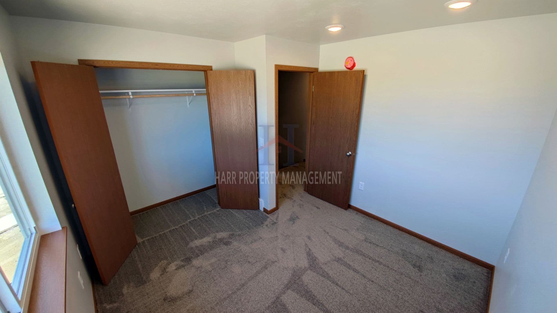 Sioux Falls Apartment: 5700 Hitching Place