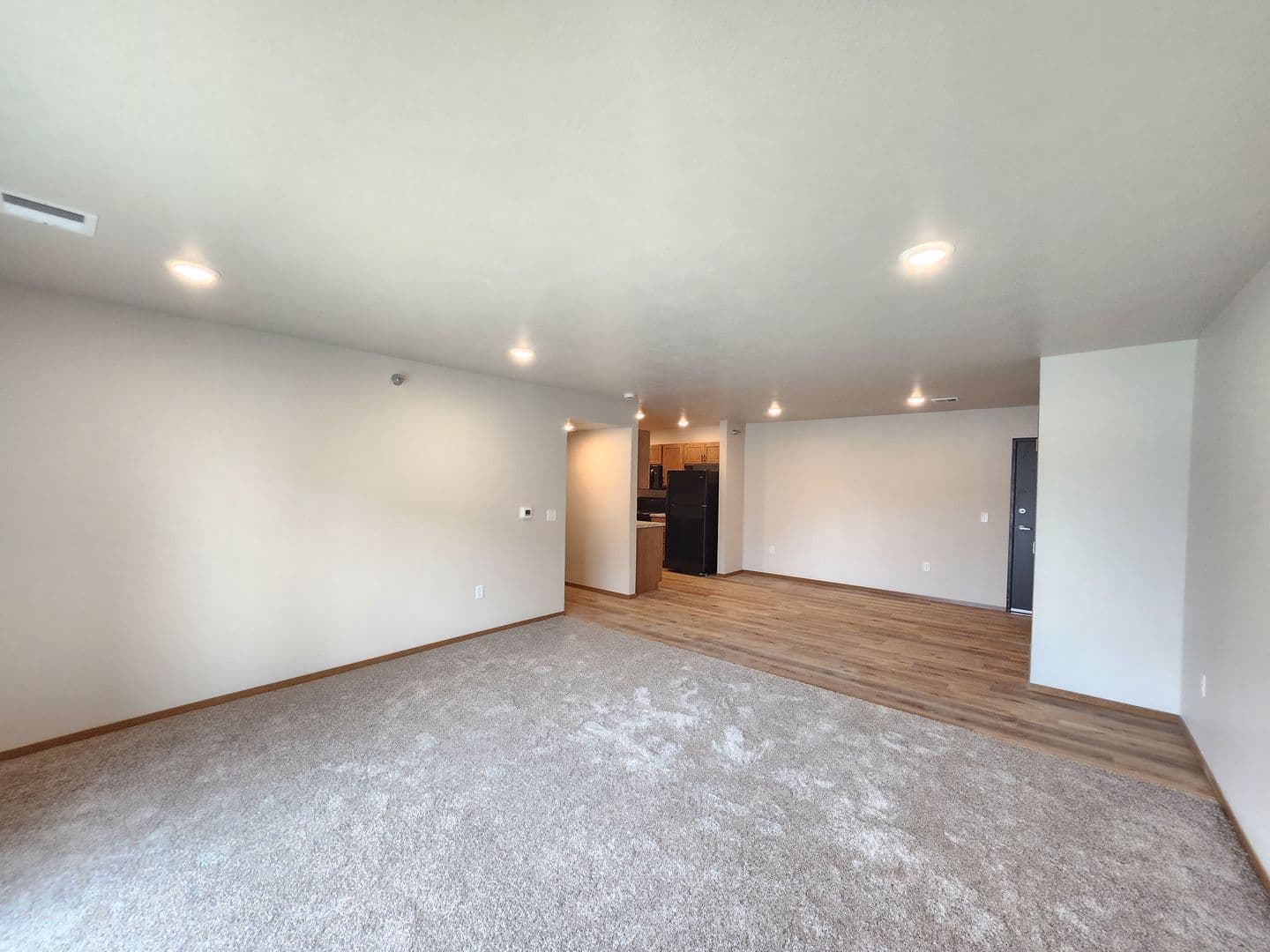Sioux Falls Apartment: 3600 S. Linedrive Avenue