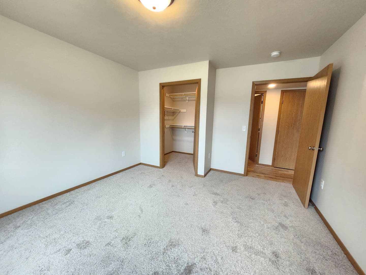 Sioux Falls Apartment: 3600 S. Linedrive Avenue