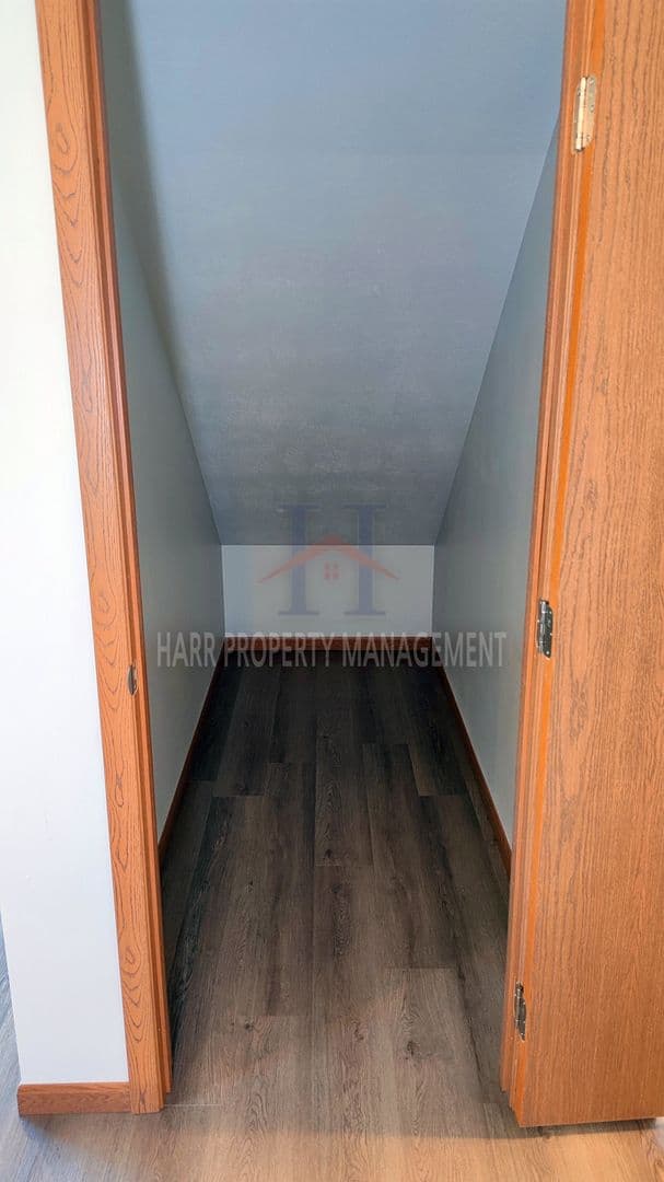 Sioux Falls Apartment: 5700 Hitching Place