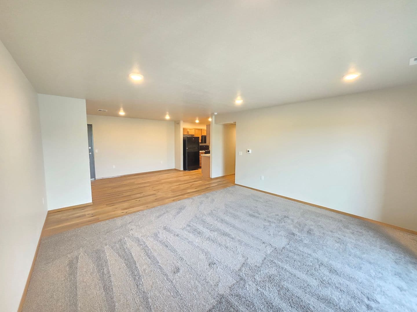 Sioux Falls Apartment: 3600 S. Linedrive Avenue