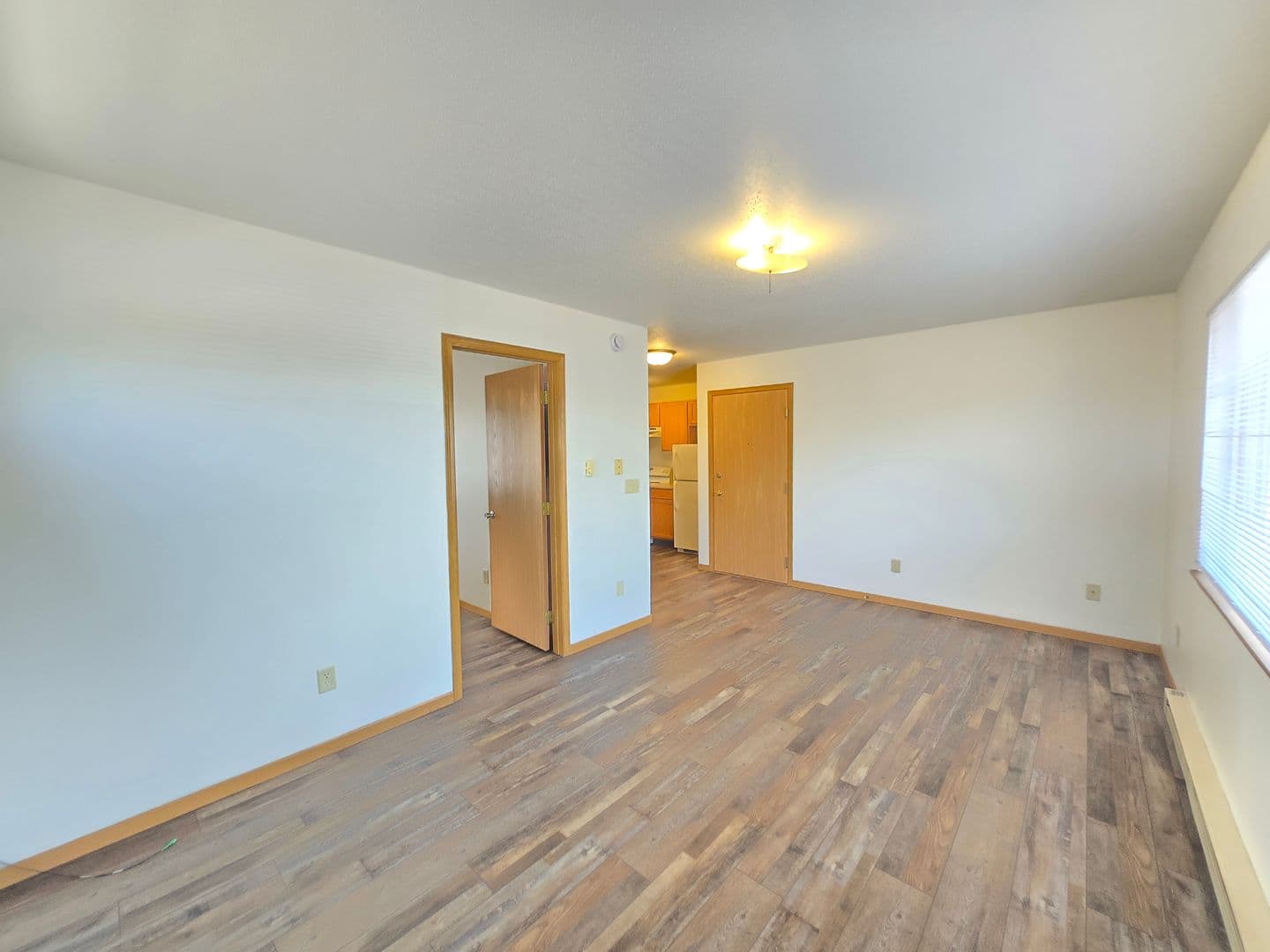 Sioux Falls Apartment: 421 S Williams Ave .