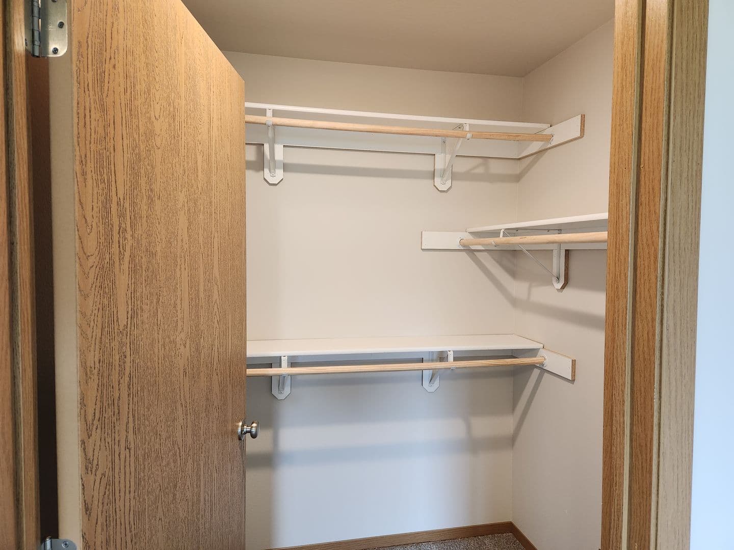 Sioux Falls Apartment: 3600 S. Linedrive Avenue