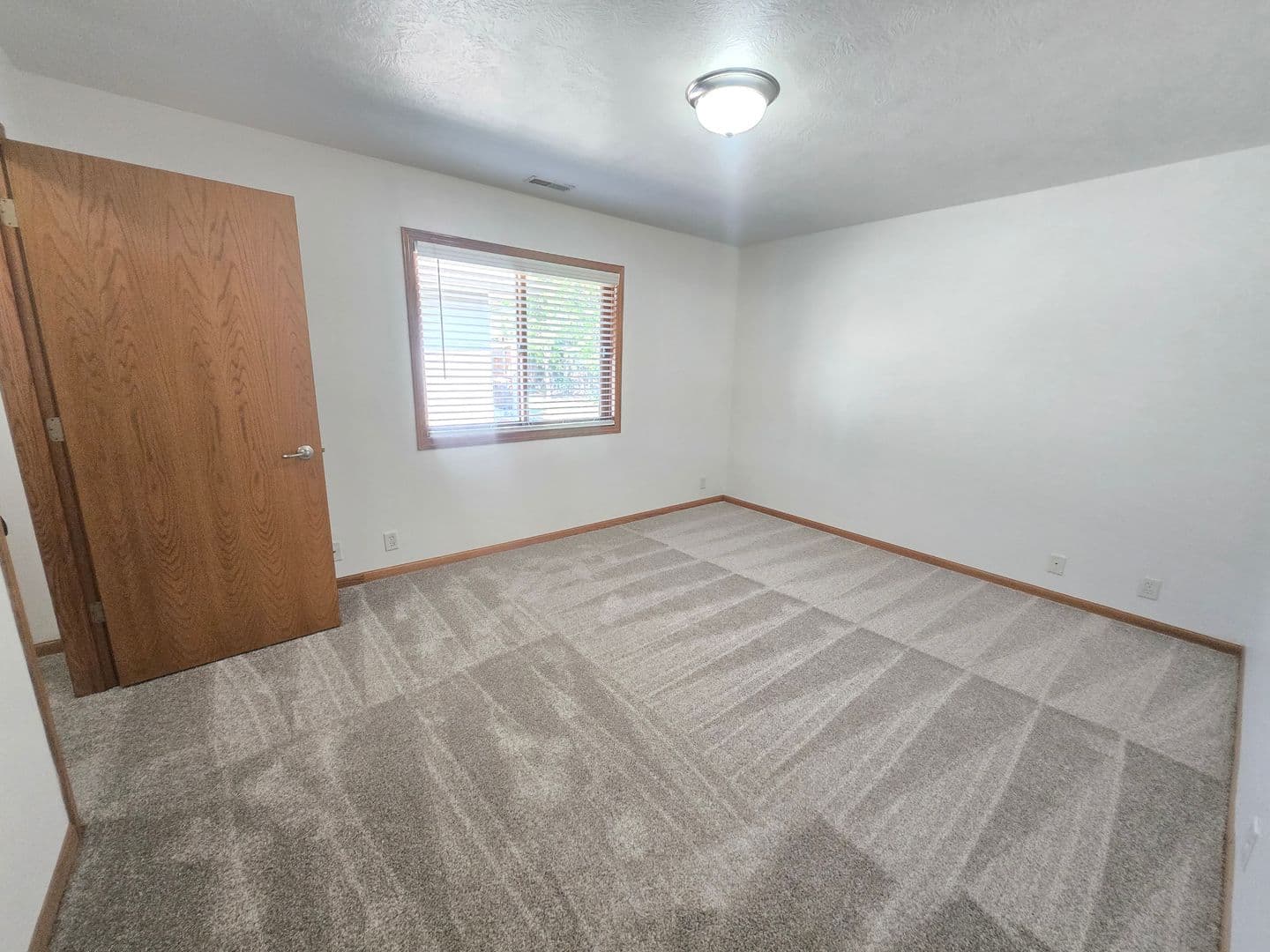 Harrisburg Apartment: 102 Emmett Trail