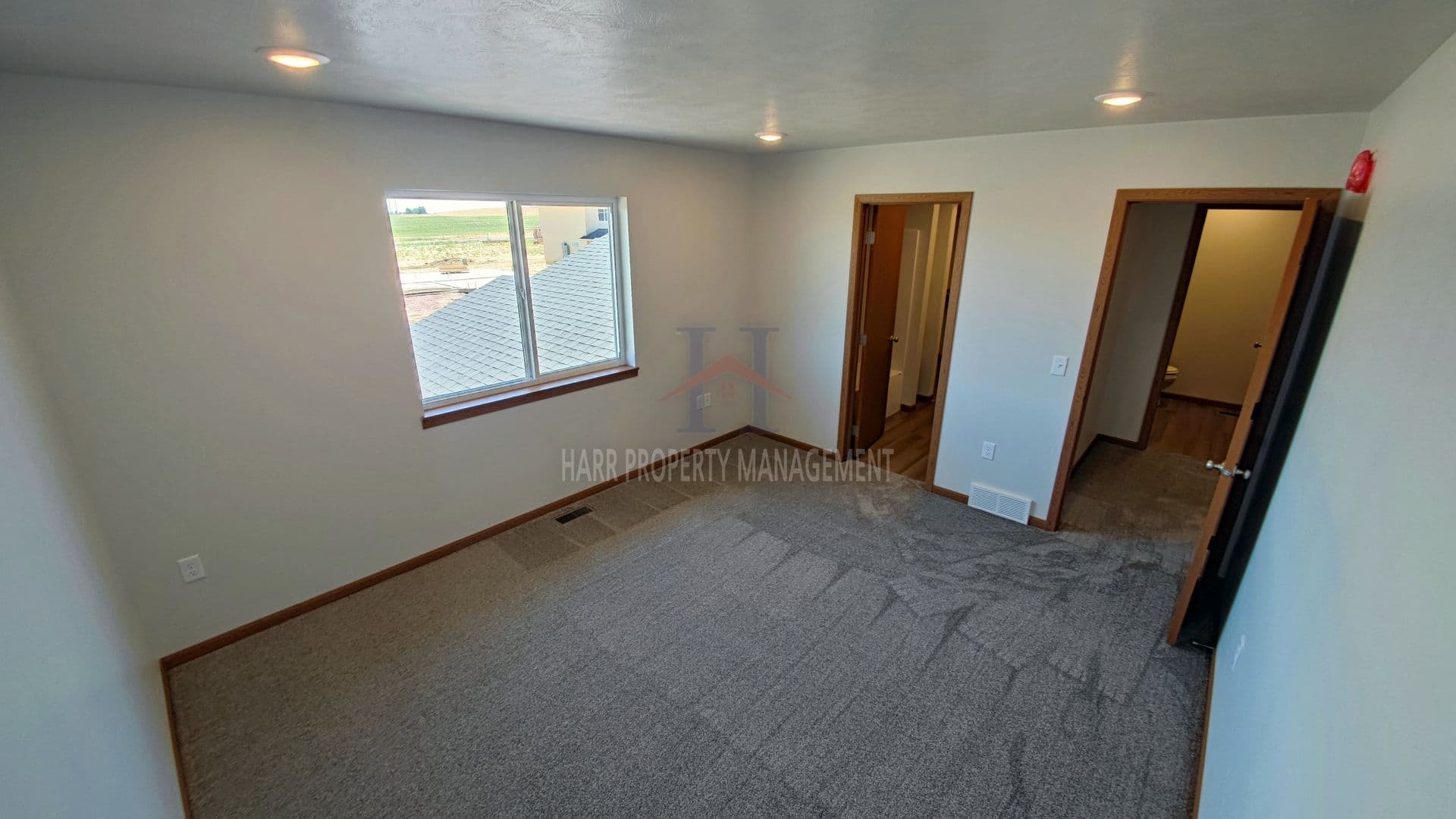Sioux Falls Apartment: 5700 Hitching Place