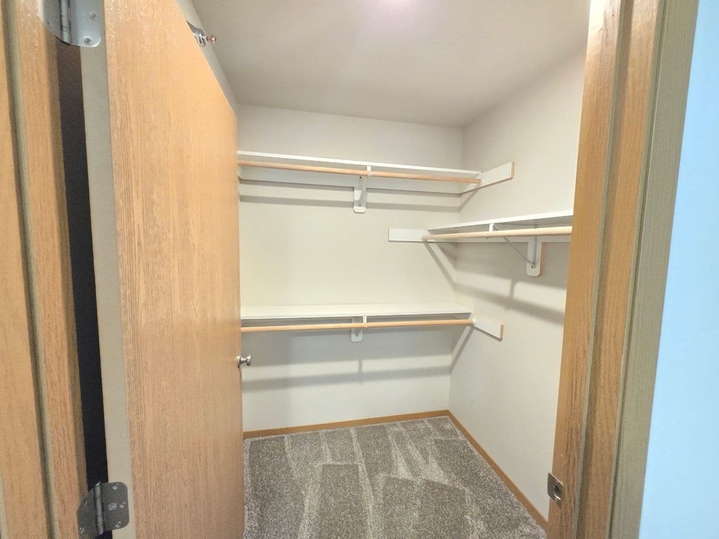 Sioux Falls Apartment: 3600 S. Linedrive Avenue