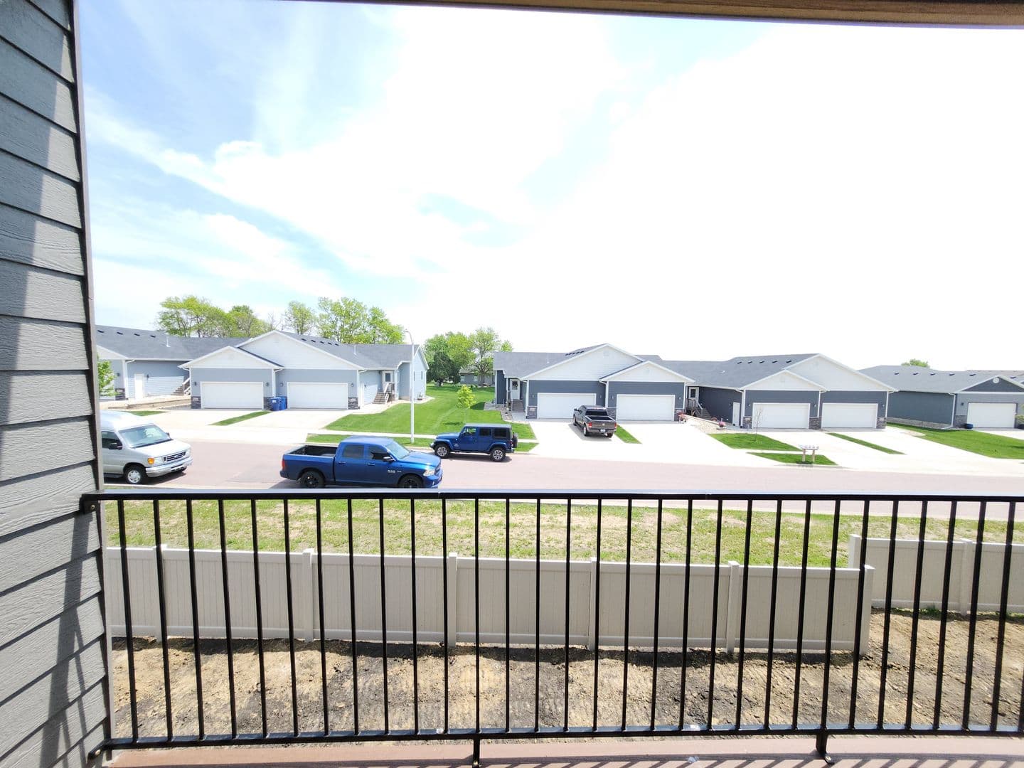 Sioux Falls Apartment: 3600 S. Linedrive Avenue