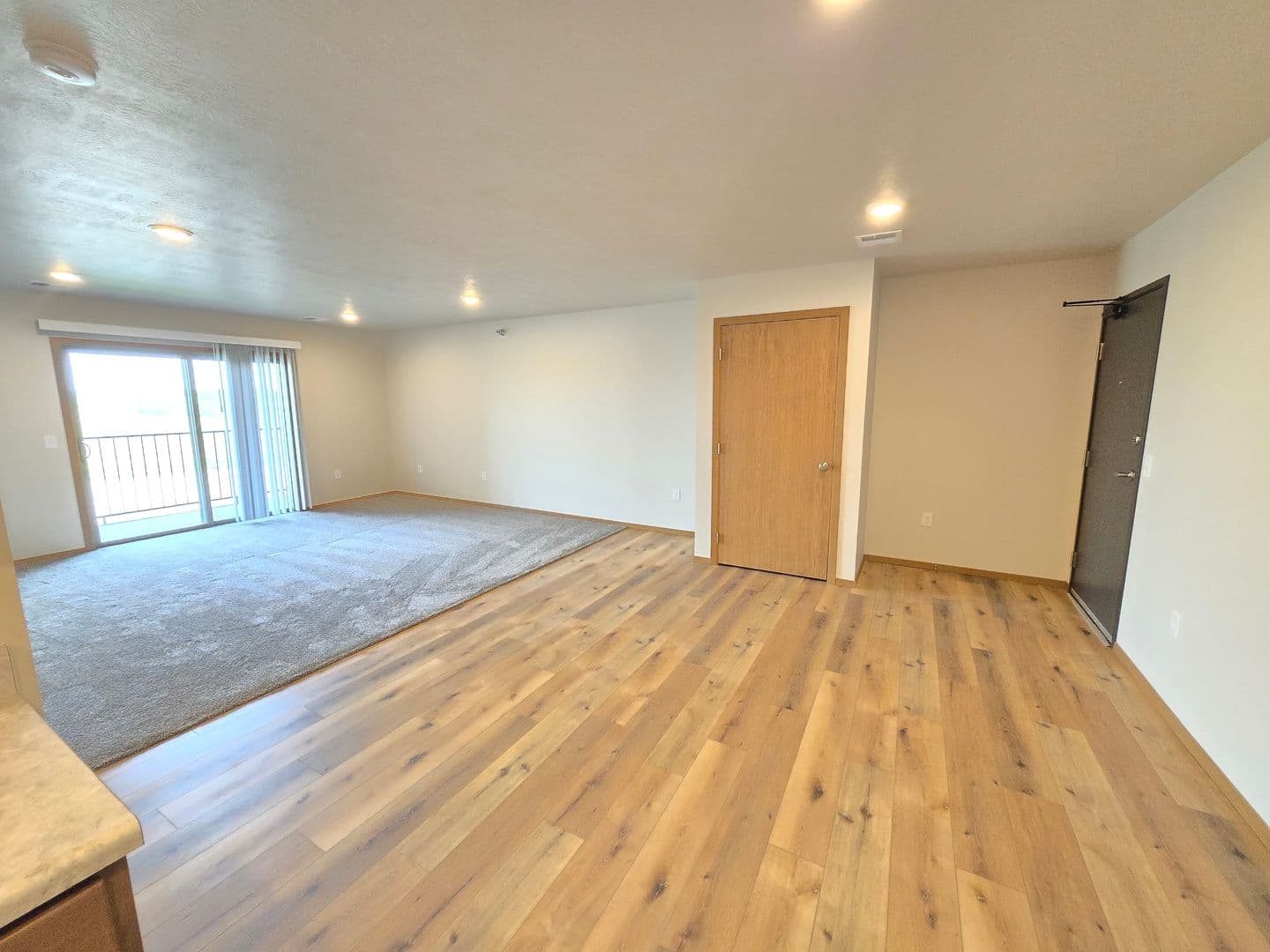 Sioux Falls Apartment: 3600 S. Linedrive Avenue