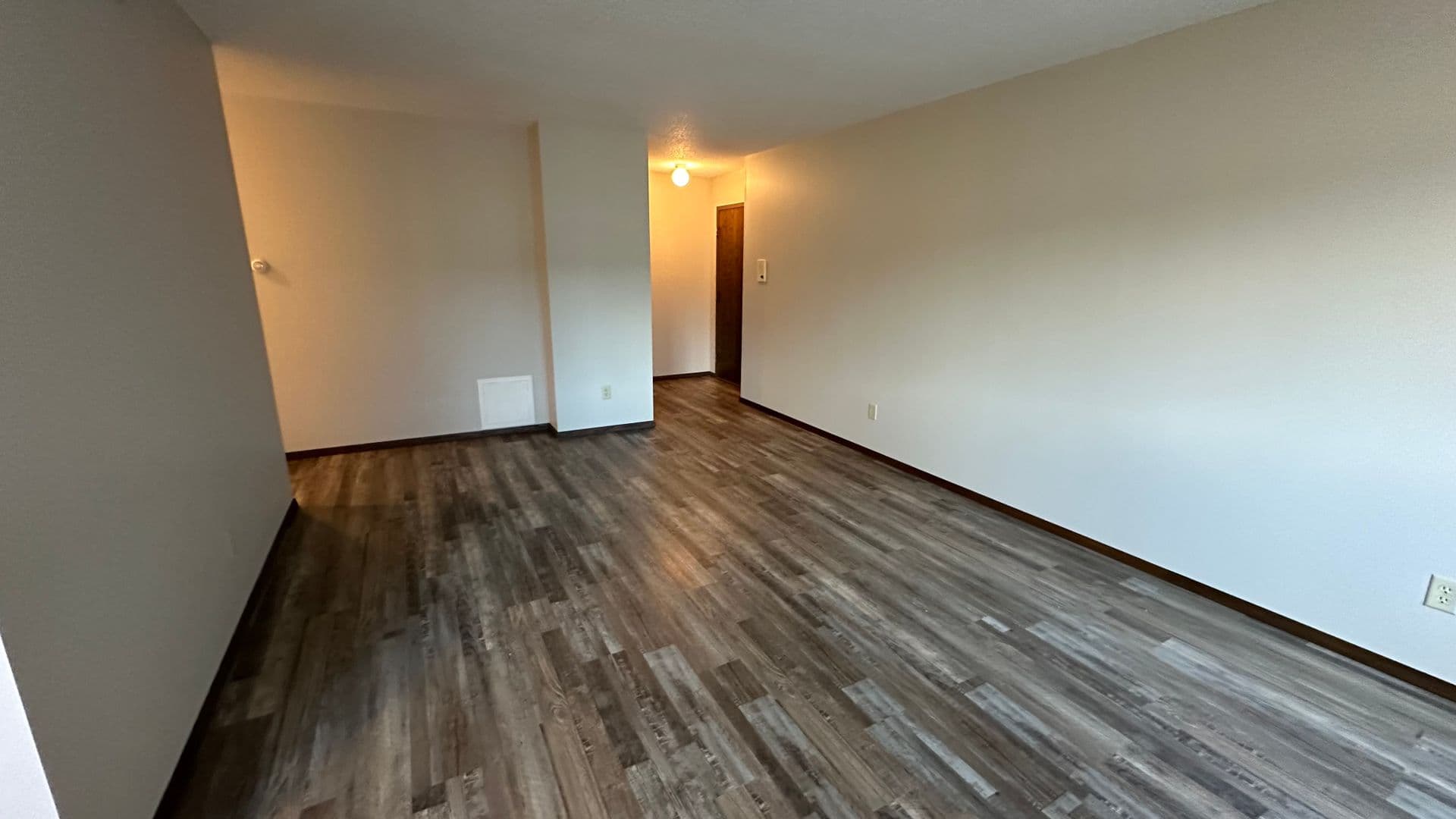 Sioux Falls Apartment: 3609 S Cathy Ave