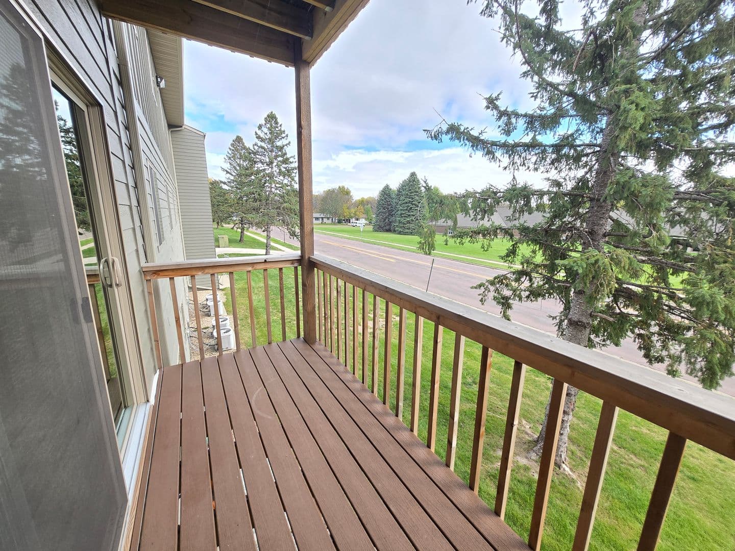 SIOUX FALLS Apartment: 4500 EAST 33RD St