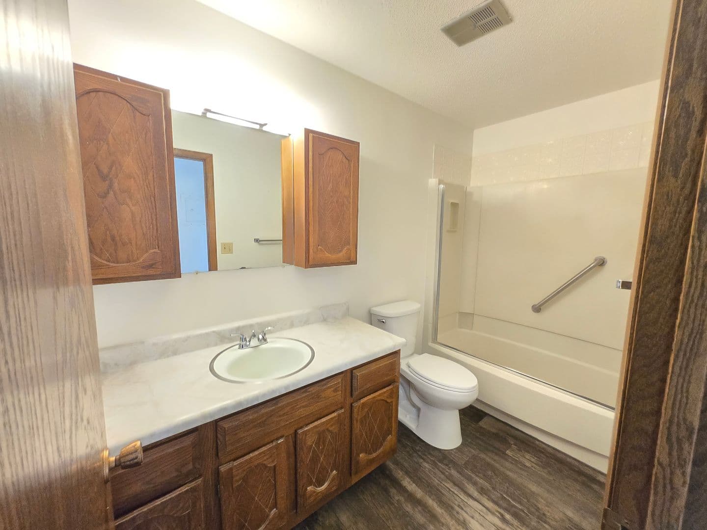 Sioux Falls Apartment: 3609 S Cathy Ave