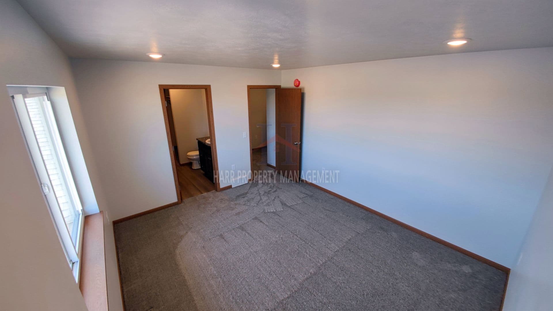 Sioux Falls Apartment: 5700 Hitching Place
