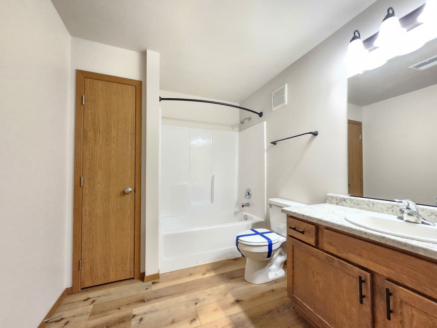 Sioux Falls Apartment: 3600 S. Linedrive Avenue