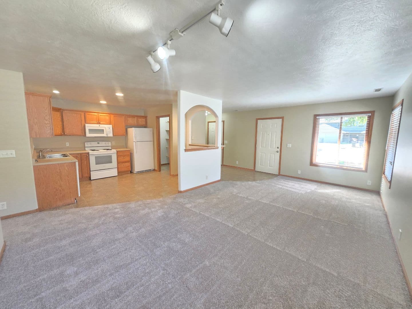 Harrisburg Apartment: 102 Emmett Trail