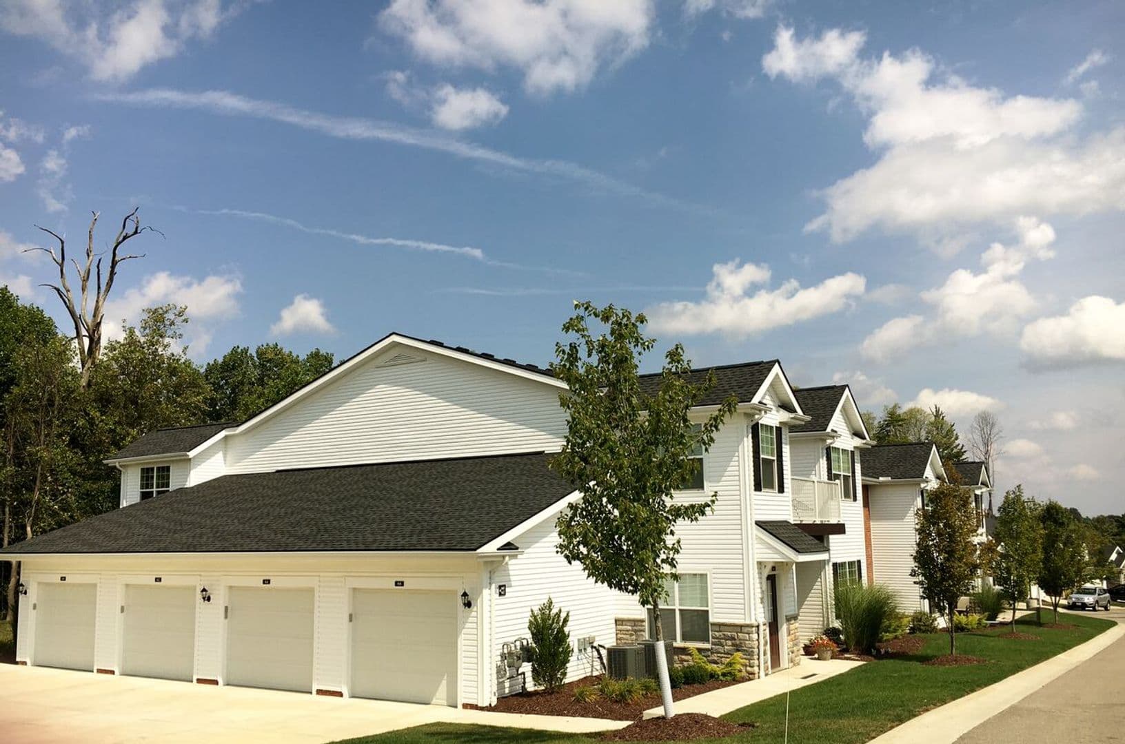 Brunswick Townhome: 252 Cider Mill Lane