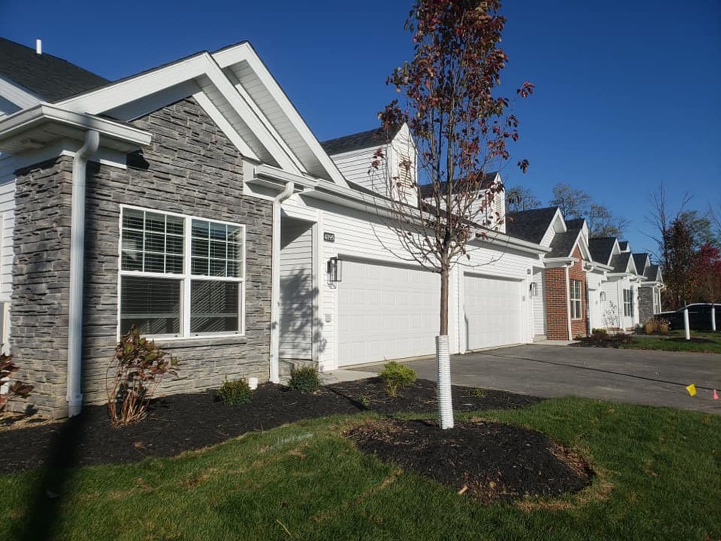Brunswick Townhome: 252 Cider Mill Lane