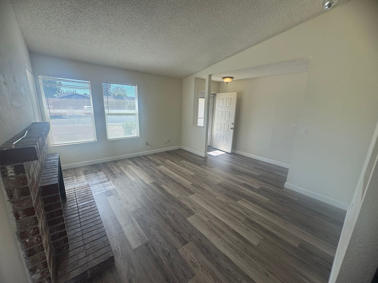 Sacramento House: 7955 Deer Lake Dr