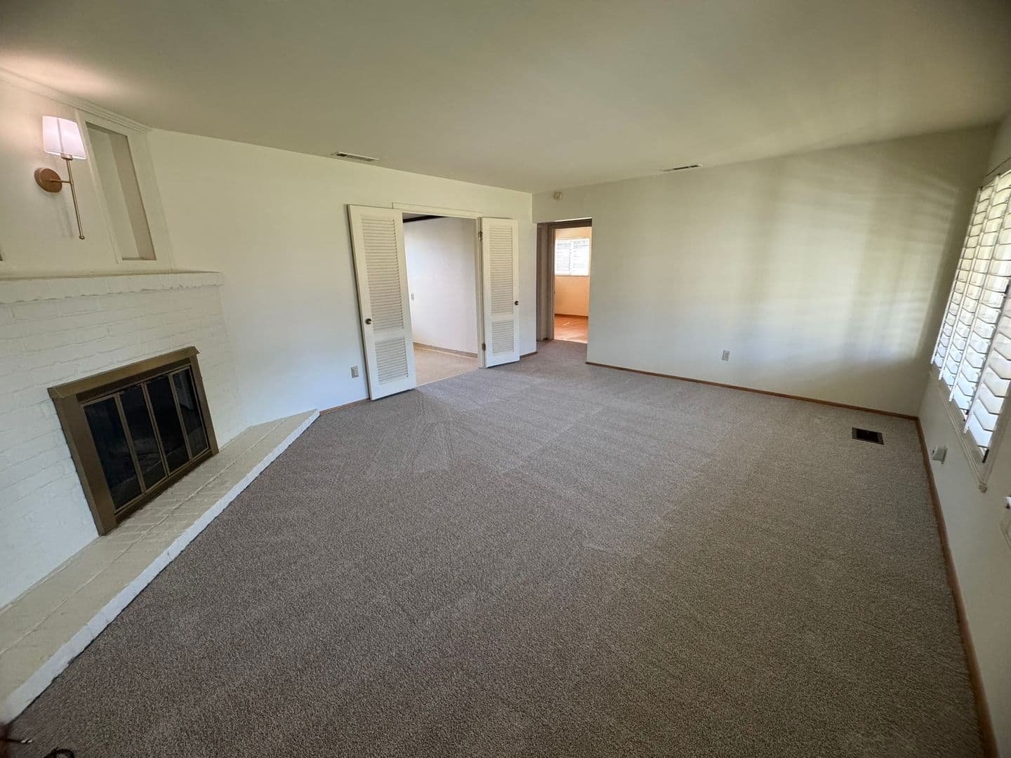 West Sacramento House: 1613 Fernwood St
