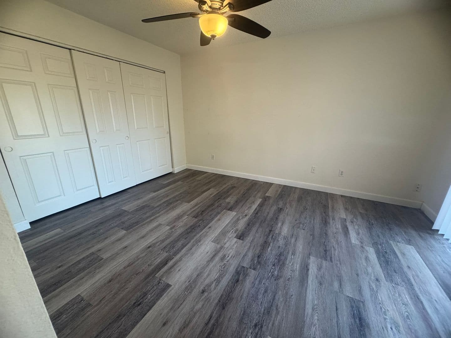 Sacramento House: 7955 Deer Lake Dr