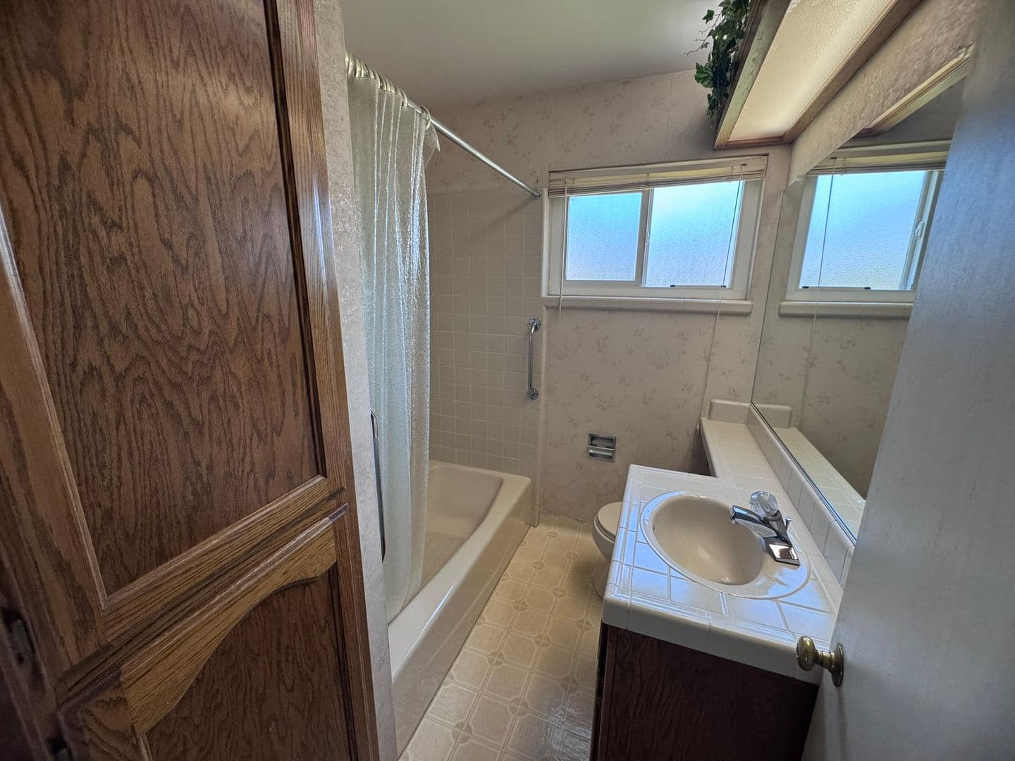 West Sacramento House: 1613 Fernwood St