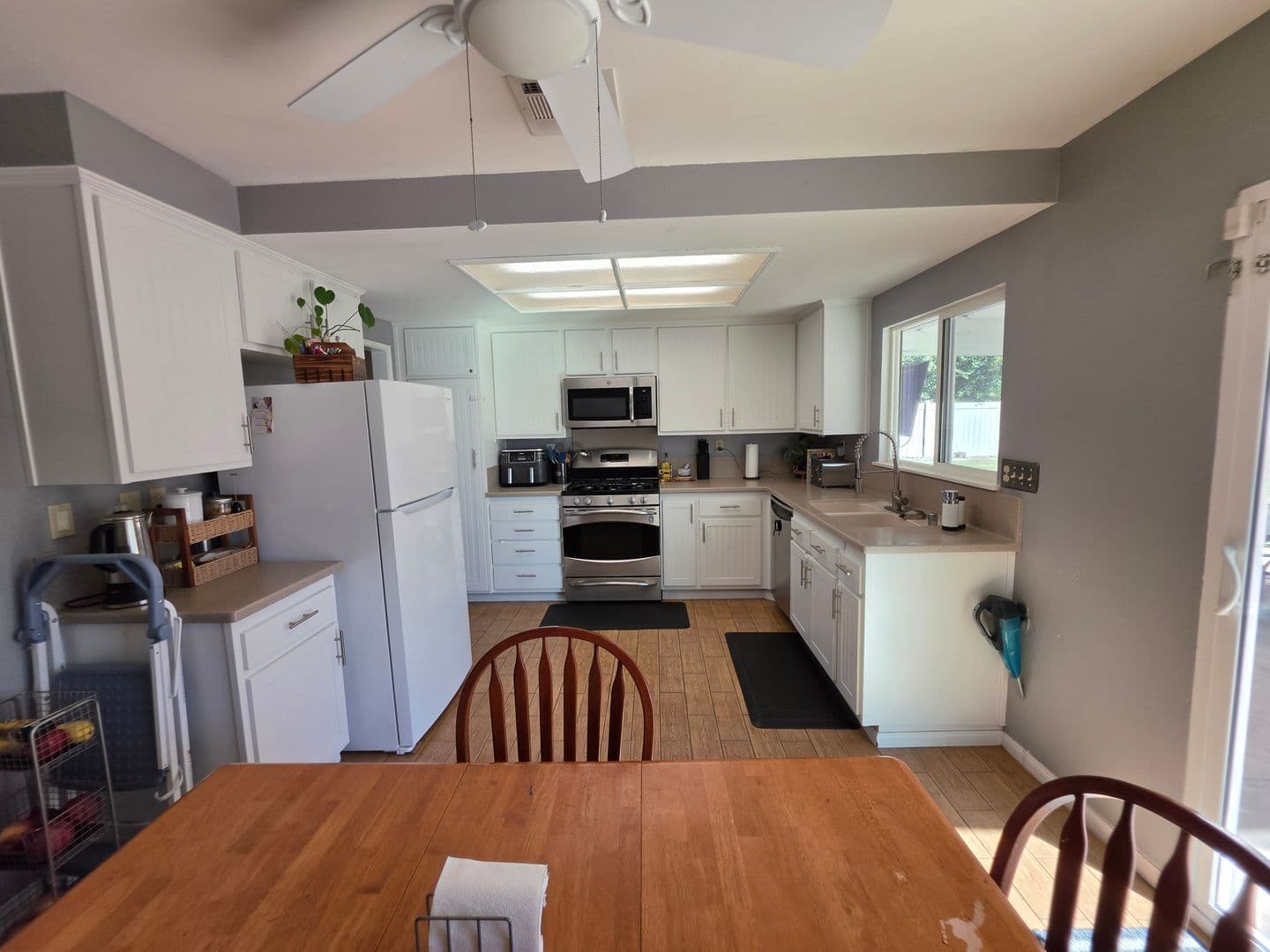 Lancaster House: 2722 Sunnyvale Rd
