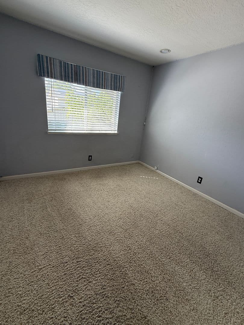 Martinez House: 131 Fountainhead Court