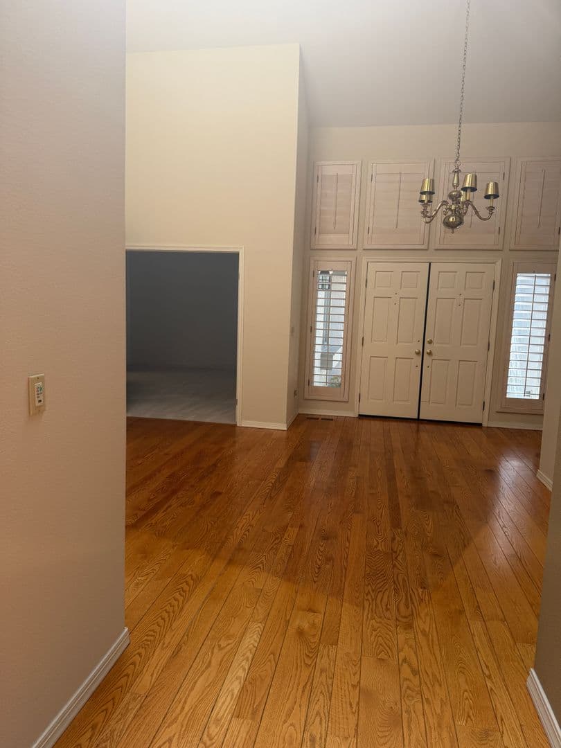 Danvile House: 742 Liquidamber Place