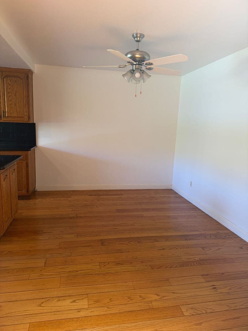 Danvile House: 742 Liquidamber Place