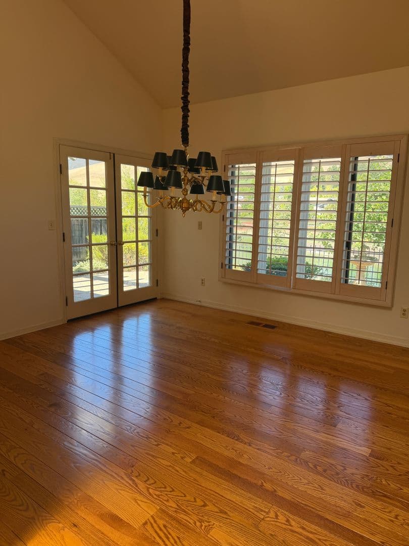 Danvile House: 742 Liquidamber Place