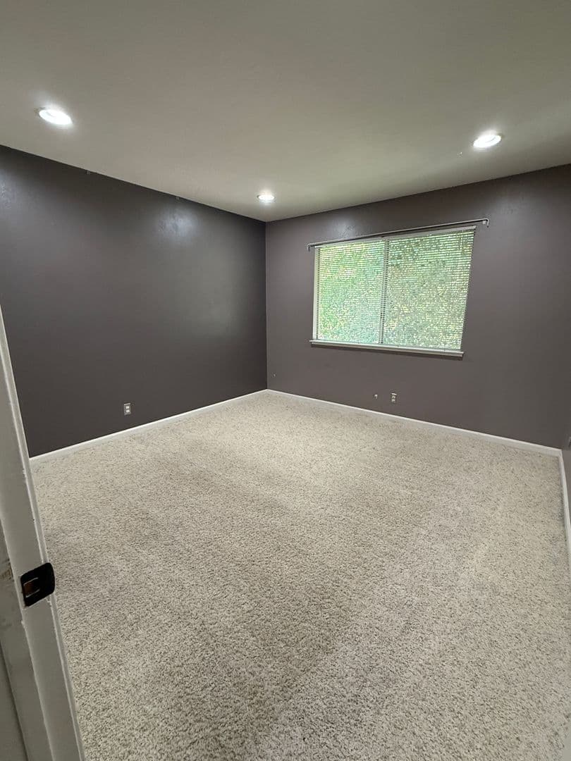 Martinez House: 131 Fountainhead Court
