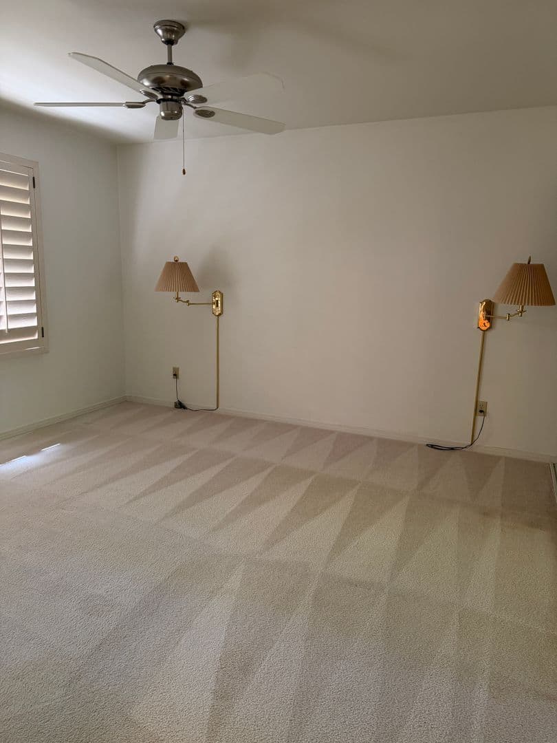 Danvile House: 742 Liquidamber Place