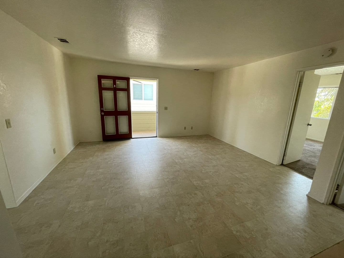 Goleta Apartment: 6798 Sabado Tarde