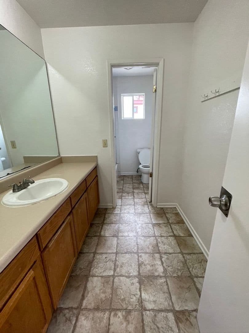 Goleta Apartment: 6595 Sabado Tarde