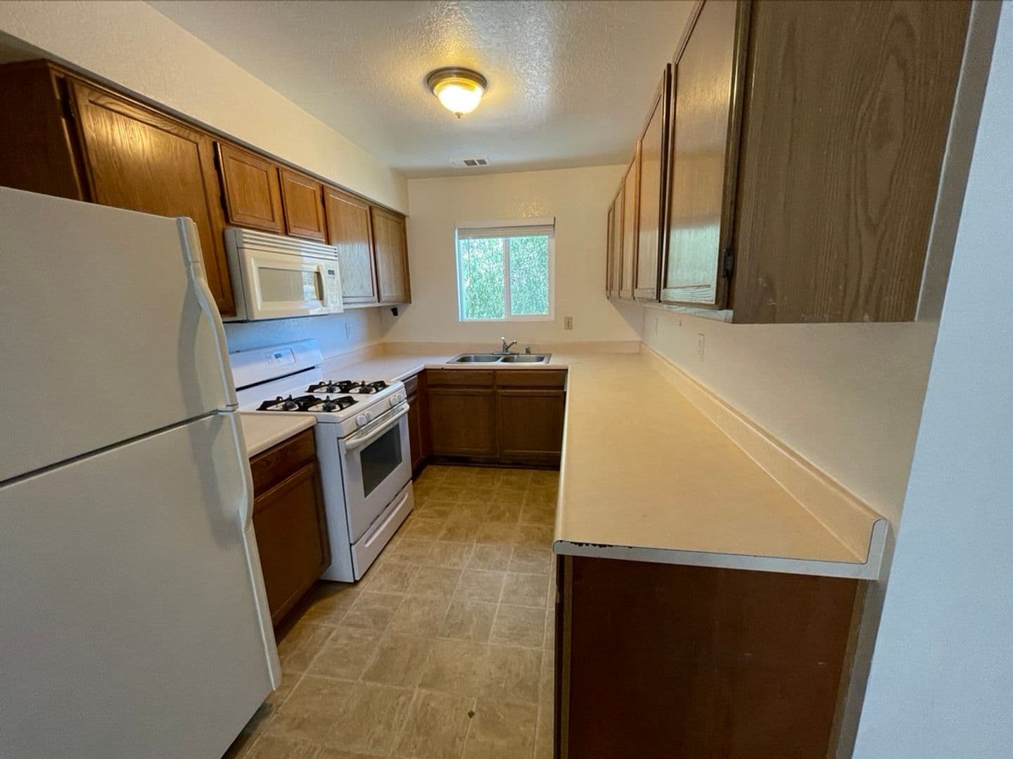 Goleta Apartment: 6799 Trigo