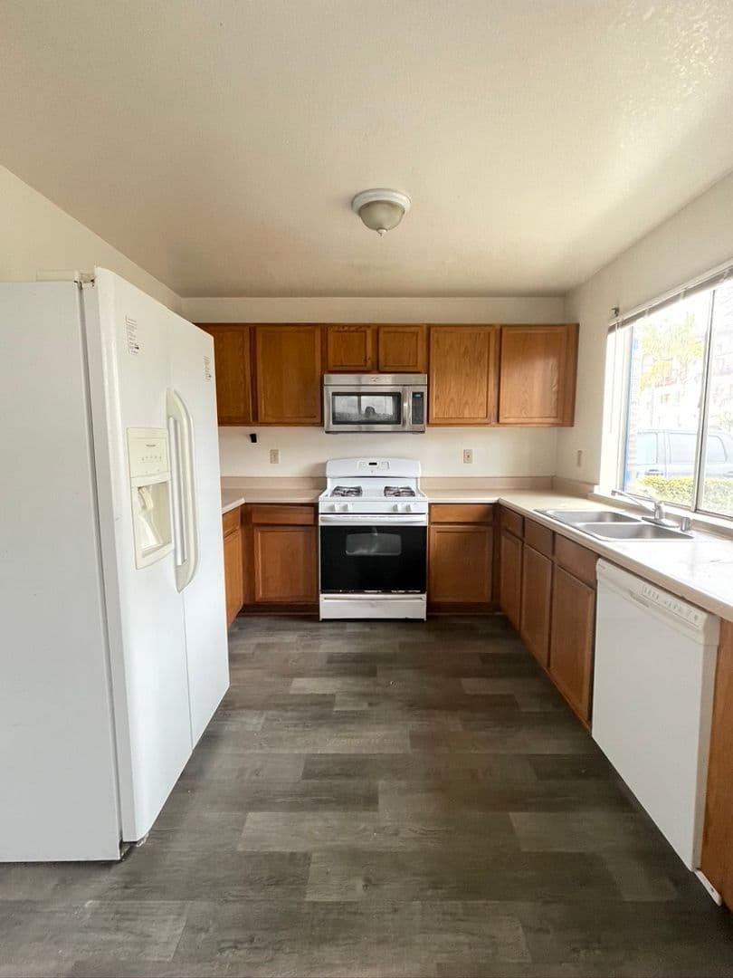 Goleta Apartment: 6582 Trigo