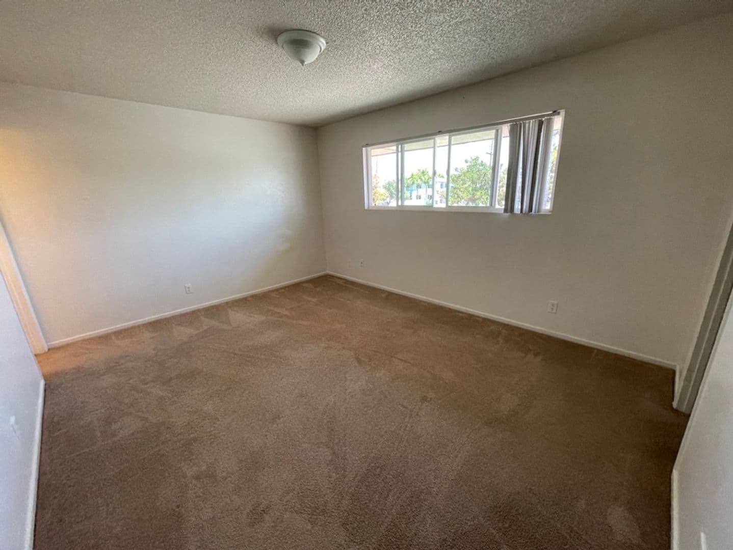 Goleta Apartment: 6764 Del Playa