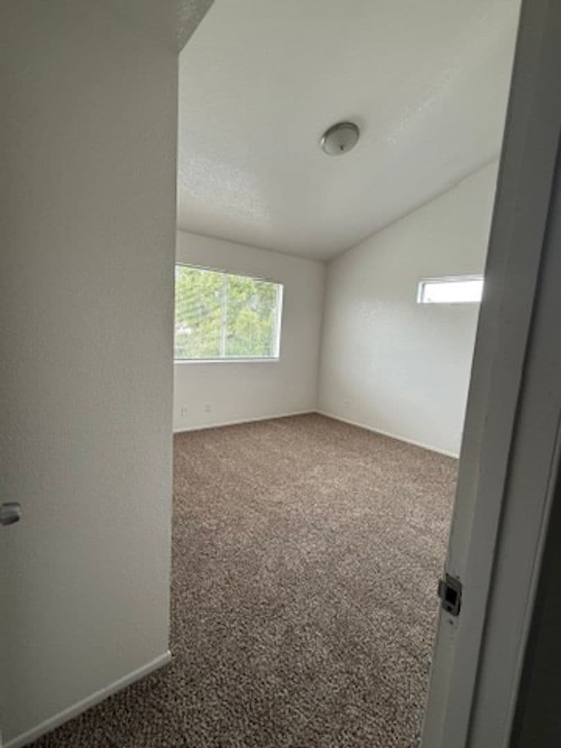 Goleta House: 6595 Segovia