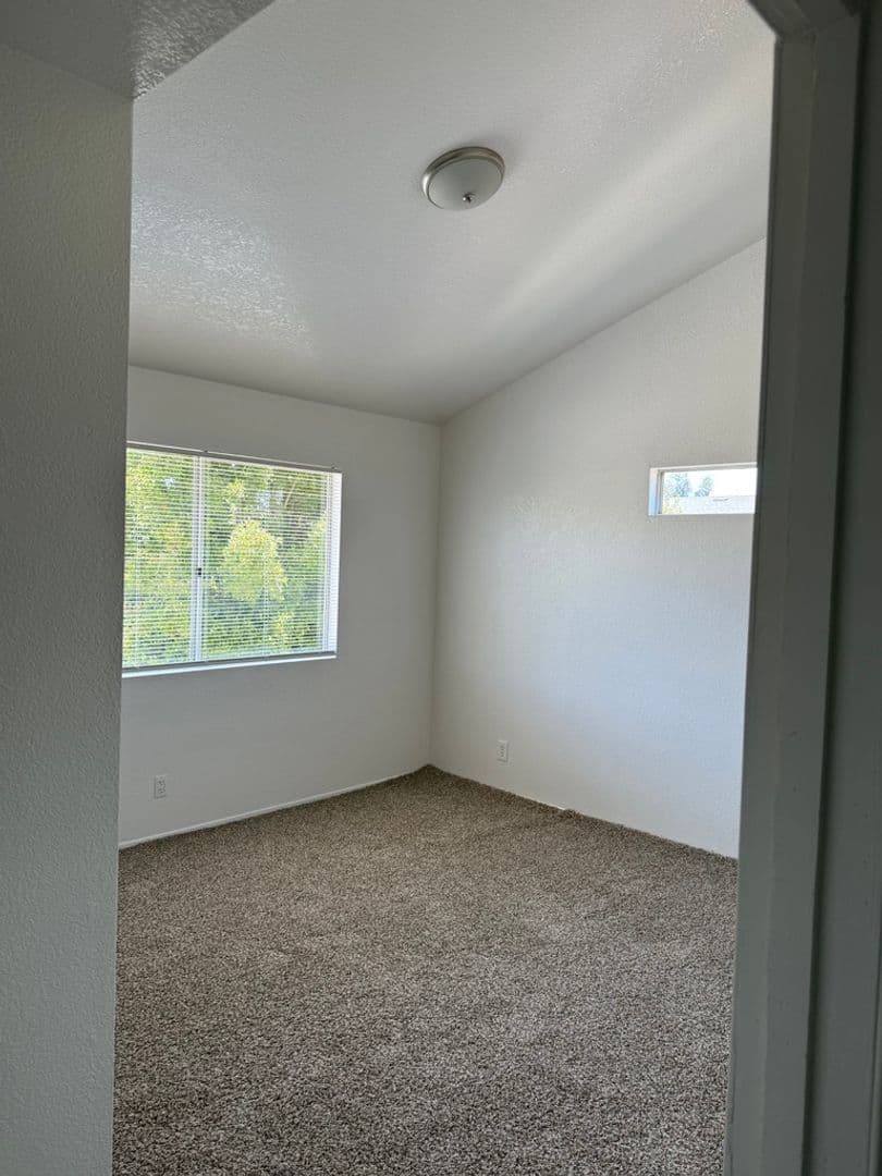 Goleta House: 6595 Segovia