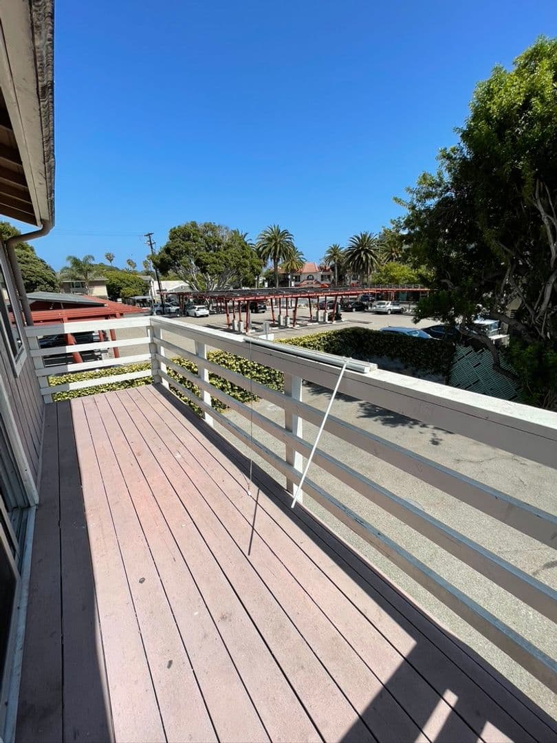Goleta Apartment: 6583 Cordoba Rd.