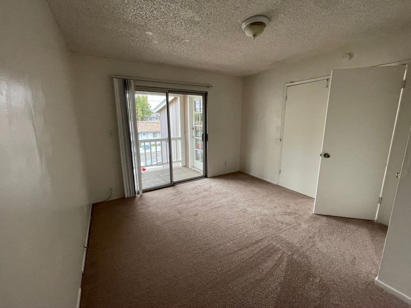Goleta Apartment: 6583 Cordoba Rd.